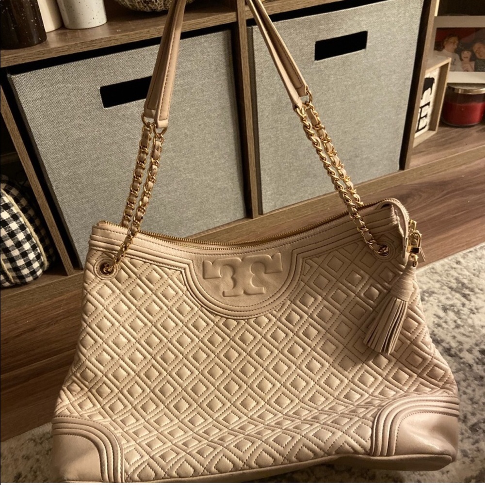 Nice cream used Tory Burch fleming bag